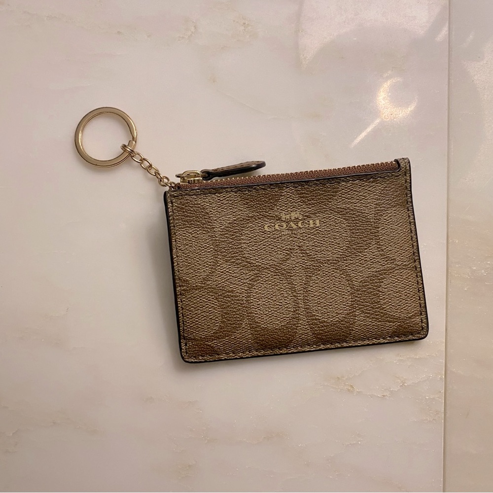 COACH KEY HOLDER